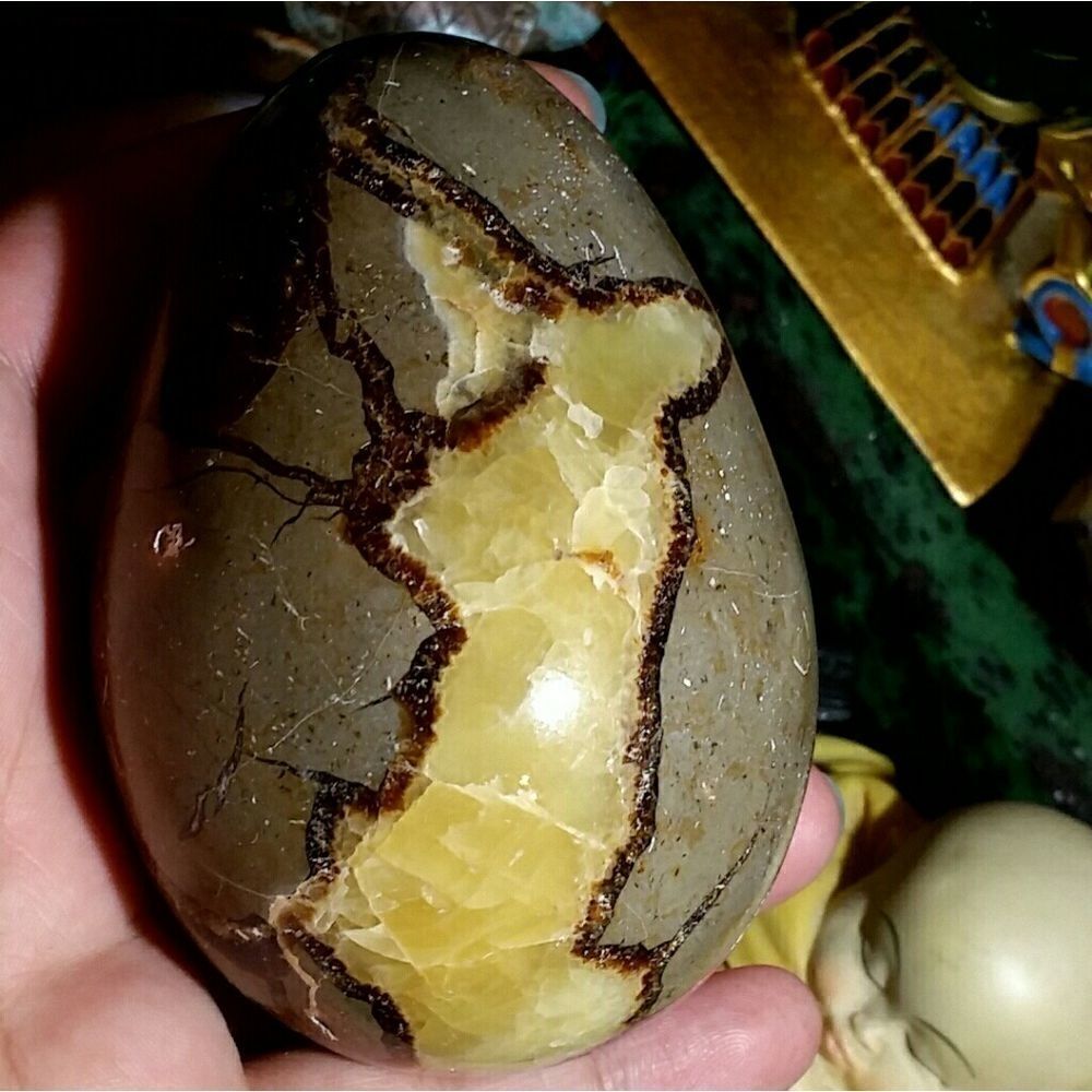 473.4g Septarian Egg #2 - Picture 2 of 8